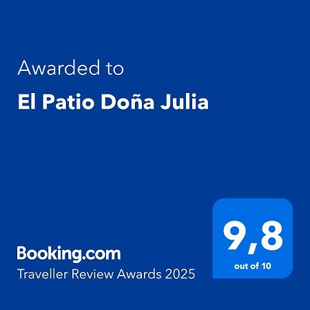 カサーレスEl Patio Dona Juliaアパートメント エクステリア 写真
